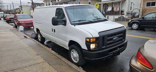 E 250 1 TON WORK VAN CARGO 1 OWNER $9999 - $9,999 (Staten Island)63654721936003120
