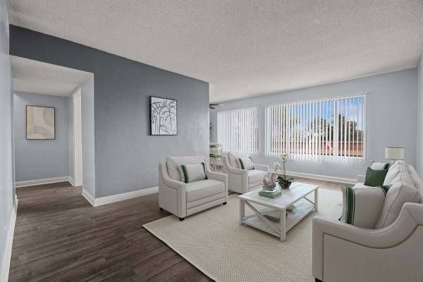 $2,580 / 2br - 1025ft2 - Spacious Closets, Resident Referral Program, Gas Range and Microwave (2051 Geneva St, Oceanside, CA)63865701744385122