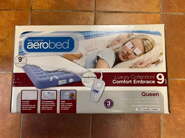 Queen size air mattress 1