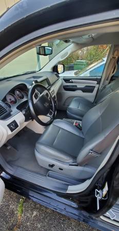 2014 VW Routan - $5,500 (healdsburg / windsor)63613207845123124