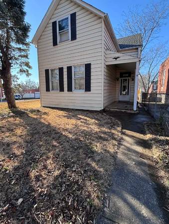 Beautifully Updated 3 Bed / 2 Bath Home in South City 1