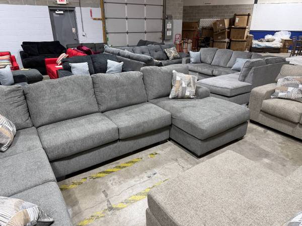 **NEW** Sectionals, Sofas, Sets and Recliners **TAKE HOME TODAY** 1