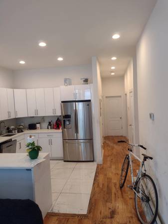 $1,550 $1550 1BR available in big 3BR apt in Bushwick (Bushwick)63854480417155122