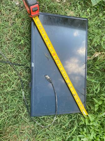 24” JVC TV (for parts!) 1