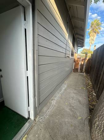 $1,200 / 1br - 350ft2 - Habitación estudio - entrada privada, cocina y baño (Antioch)64023719082371124