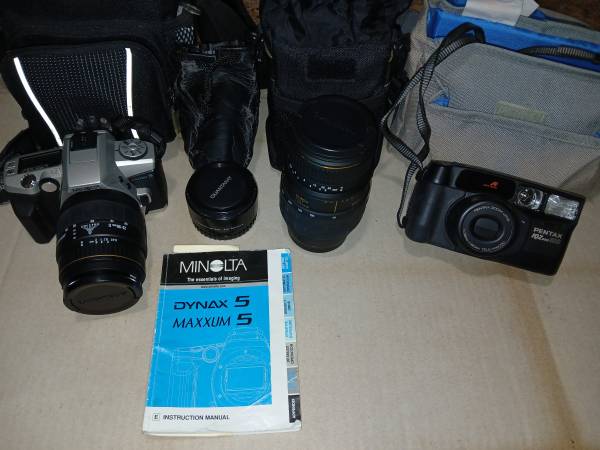 2 35mm Camera's 1