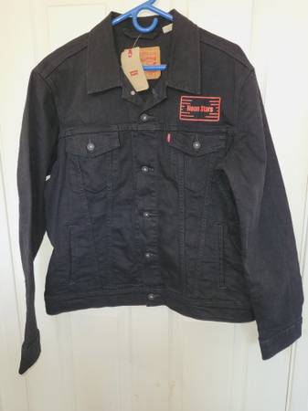LEVI'S BLACK TRUCKER JACKET SIZE LARGE BRAND NEW WITH TAGS 1