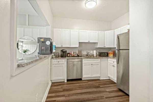 $1,620 / 1br - Clubhouse, Country View, No Stairs (201 Owings Gate Court, Owings Mills, MD)63695001956225123