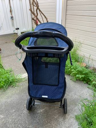 cat/small dog carrier 1