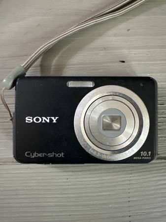 Digital Camera 1