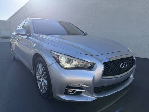 2015 Infiniti Q50 1