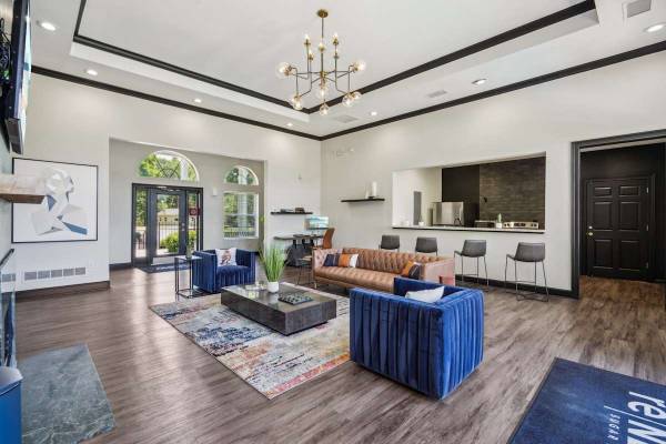 Patio, Individual Climate Control, Fitness Center 1