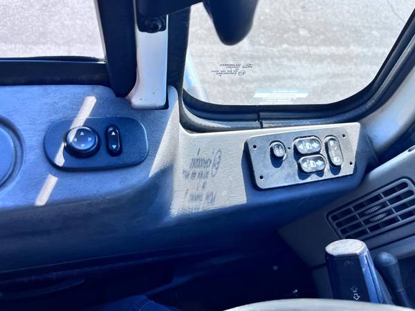 2018 International 4300 24FT - Photo 9