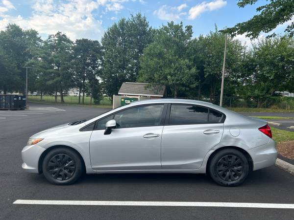 2012 Honda civic - $3,950 (Herndon)63439859352193124