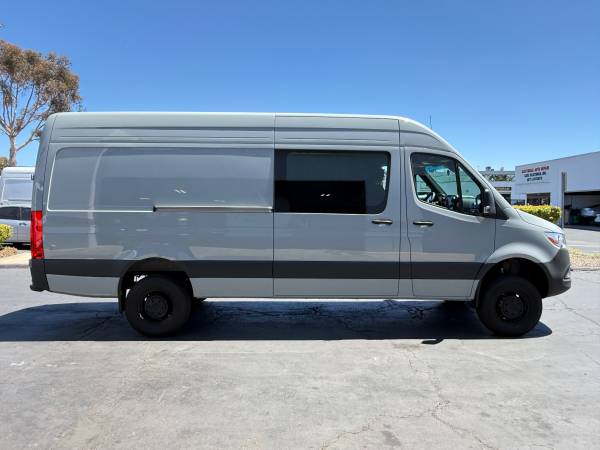 2025 Mercedes Benz Sprinter AWD - Photo 15