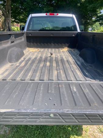 2011 Chevy Silverado 4x4 - $5,800 (Utica)63478026141057124
