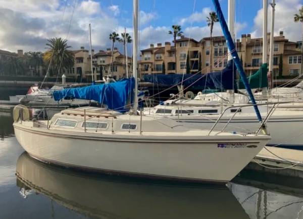 Catalina 25 pop-top 1