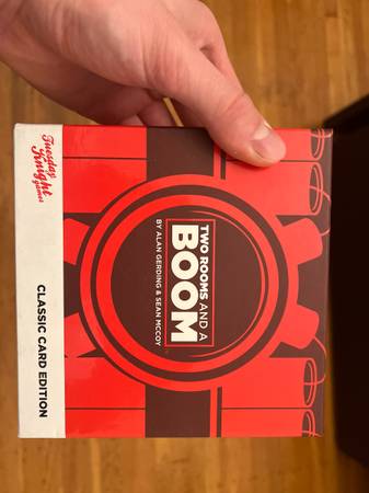 Two rooms and a boom (board game) 1
