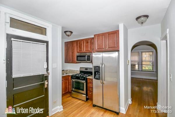 $1,975 / 1br - 700ft2 - Appealing 1 Bedroom, 1 Bath in Ravenswood, Available: Now (Ravenswood)64041646732417122