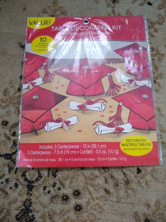 Graduation 10 piece decorating kit (3 kits)  all for $5.00 1