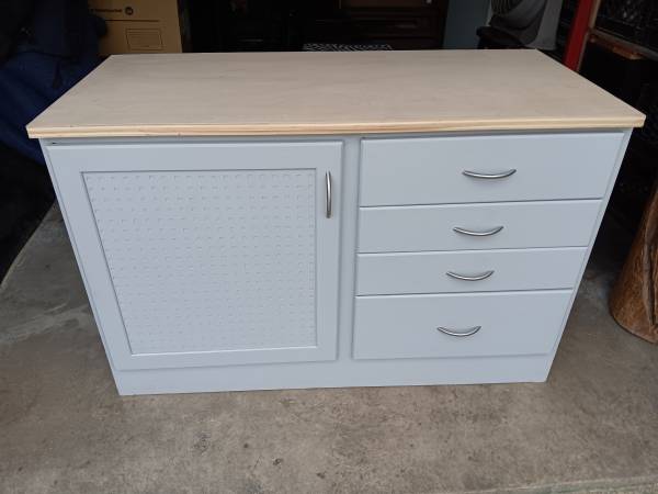 Large Wood Work Bench 1