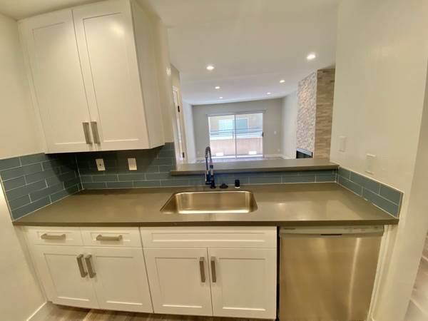 $2,695 / 1br - 721ft2 - *^*Catalina Apts.*^* 1 Bed/ 1 Bath (Studio City)63701054206977123