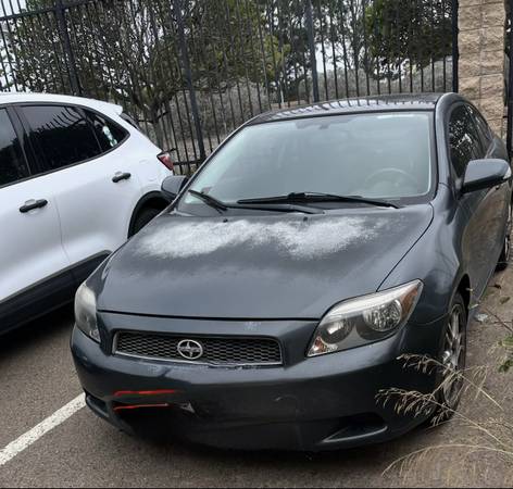 Scion tc 2006 1
