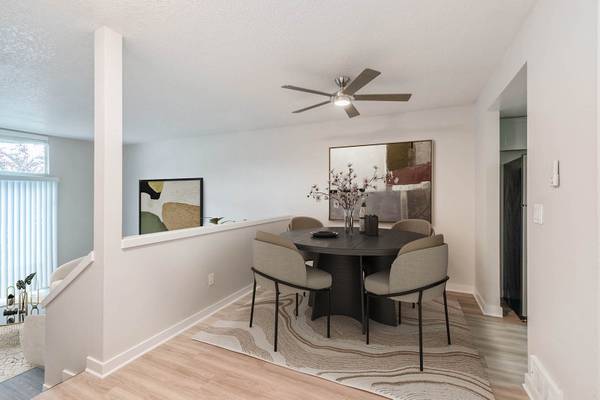 $1,935 / 2br - 978ft2 - One month free! Bright living space, nearby trails, private balcony (Portland, Beaverton, Tigard, Murray Hill)63956504585858122