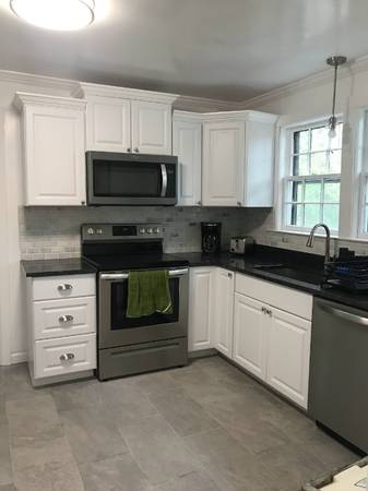 $885.00 / 1br - 170ft2 - Room 4 Rent - All Utilities/Internet Included - Convenient Location63924809772163122