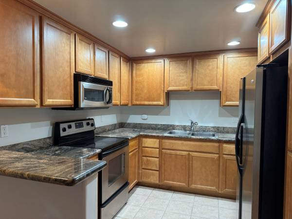 $2,495 / 1br - ¡Vive junto a la bahía! Departamento de 1 dormitorio – Crown Point/Mission Bay 🌴 (Mission Bay/Crown Point)63663940573569122