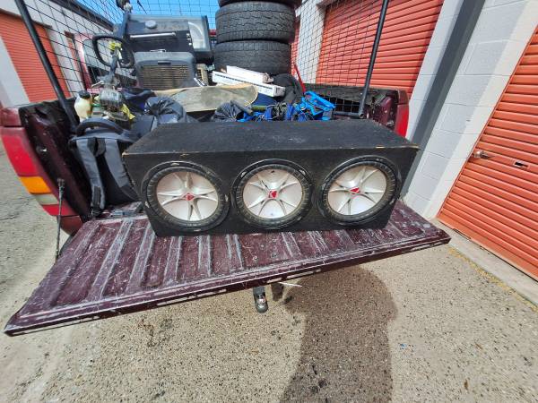 3 12" subs 1