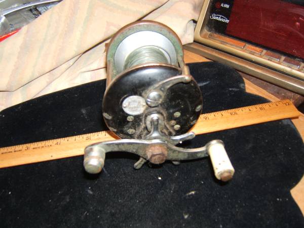 Vintage Ocean City 935 Fishing Reel - Made in the USA 1