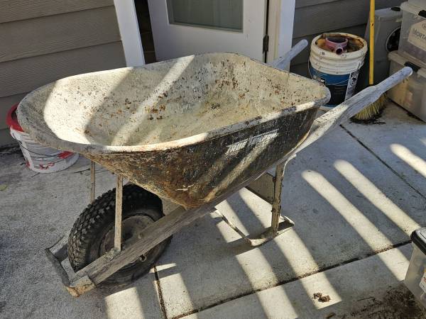 Free used wheelbarrow 1