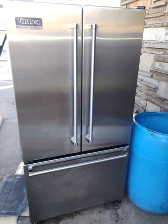Viking professional counter depth refrigerator French door 36"w 1