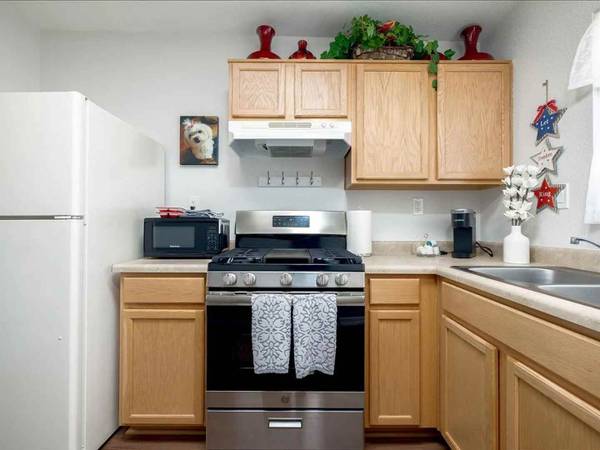 $800 / 1br - 500ft2 - A Quiet! 1-bed apartment (private unit)Tanque Verde, Don't miss (Tucson, AZ)63675116260099122
