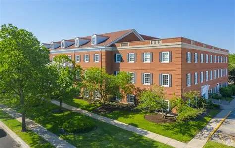 $620 Low Price, Fantastic Amenities! Your New Office Has Just Been Found (park ridge)63898858585858120