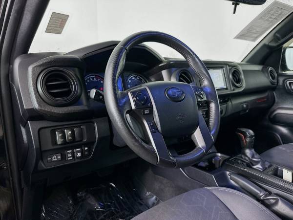 2017 Toyota Tacoma 4x4 4WD - Photo 13