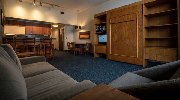 Iron Blosam Week 50 Unit for rent (12/13 - 12/20) 1