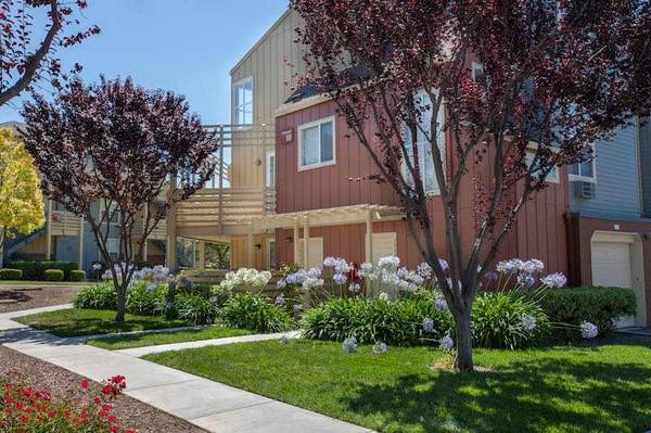 $2,450 / 1br - 709ft2 - Start Fresh with 1 Month Free Rent! (san jose south)63682779342851123