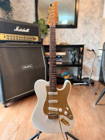 Custom Tele-Strat Hybrid Roasted Flame Maple Neck | Seymour Duncan SSL-1 | Gold  1