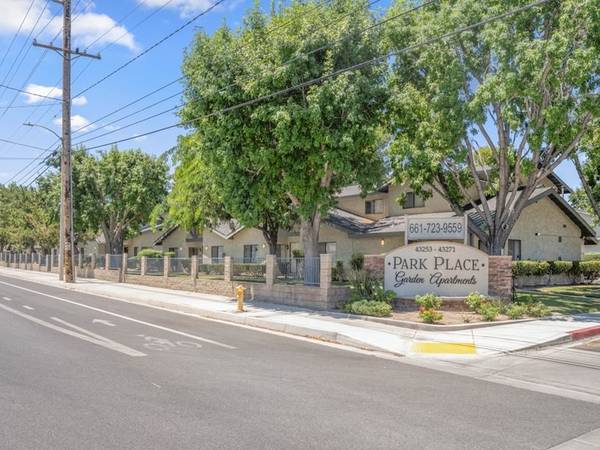 $2,500 / 2br - 979ft2 - Two-Car Attached Garage, in Lancaster CA, 2 BD (Park Place)63863894769025120