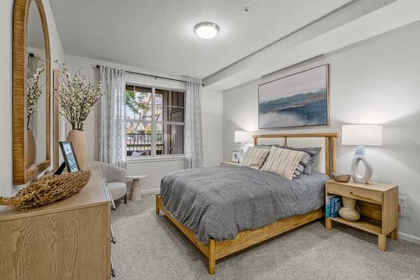 $1,862 / 2br - 1106ft2 - 2B/2B, In Hillsboro, Bay Windows (1099 NW Ordonez Pl, Hillsboro, OR)63914741020034123