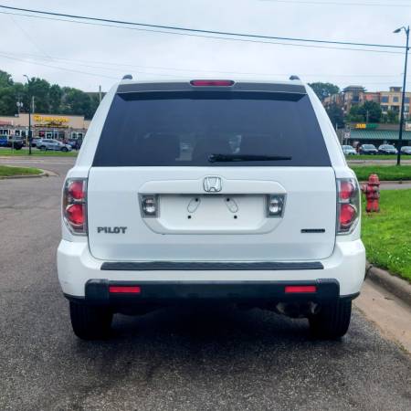 2006 HONDA PILOT EX-L AWD, CARFAX DISPONIBLE. PAGOS INICIALES BAJOS CON APROBACIÓN DE CRÉDITO - $5,995 (Columbia Heights)63481669340163124