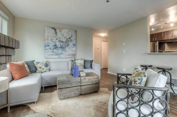 $2,023 / 2br - 860ft2 - Clubhouse, Sauna, On-Site Maintenance (Des Moines, Seattle , and Normandy Park)63786707998211123