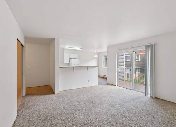 $2,100 / 3br - On Site Storage, Entertainer's Clubhouse, Blinds (8510 212th St NE, Arlington, WA)63910063590274123