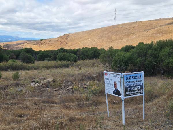 $1,200,000 Residencial - Sitio para Casa Personalizada - Ubicado en Calero Lake Estates (san jose sur)63748461995649123