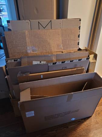 Free Strong Moving Boxes - More than 30. Flat for easy transport. 1