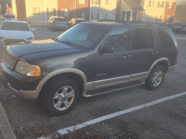 2005 ford explorer eddie bauer 1