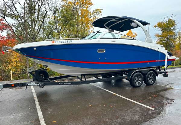 2023 Four Winns HD8 1