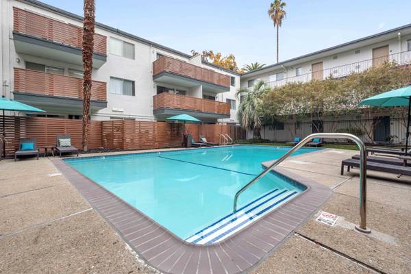 $2,295 / 1br - 700ft2 - Granite Counters, Close To Park, 1/bd (redwood city)63664186143105122